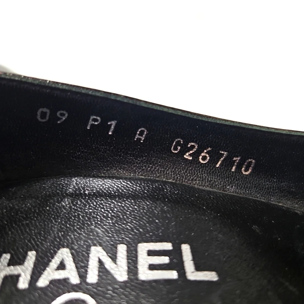 Chanel Black Patent Leather Heels Sz 39